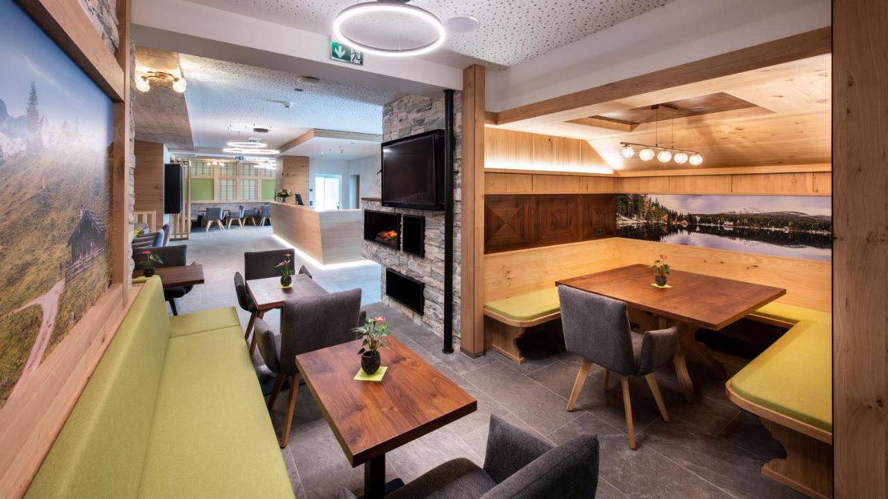 Landhotel Kirchenwirt ウンケン エクステリア 写真