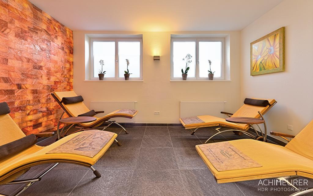 Landhotel Kirchenwirt ウンケン エクステリア 写真