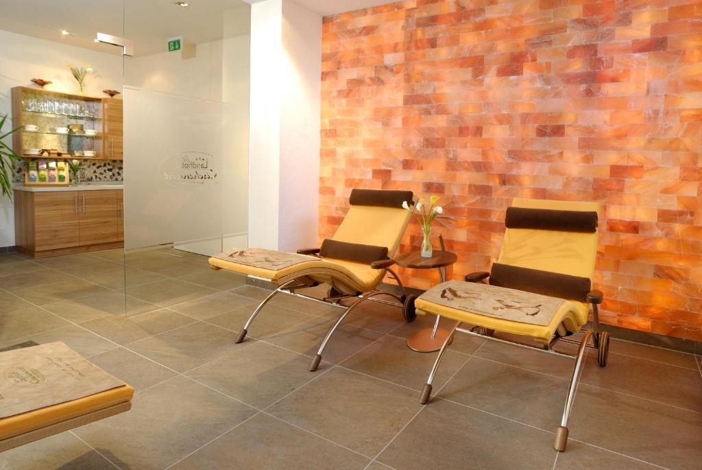 Landhotel Kirchenwirt ウンケン エクステリア 写真