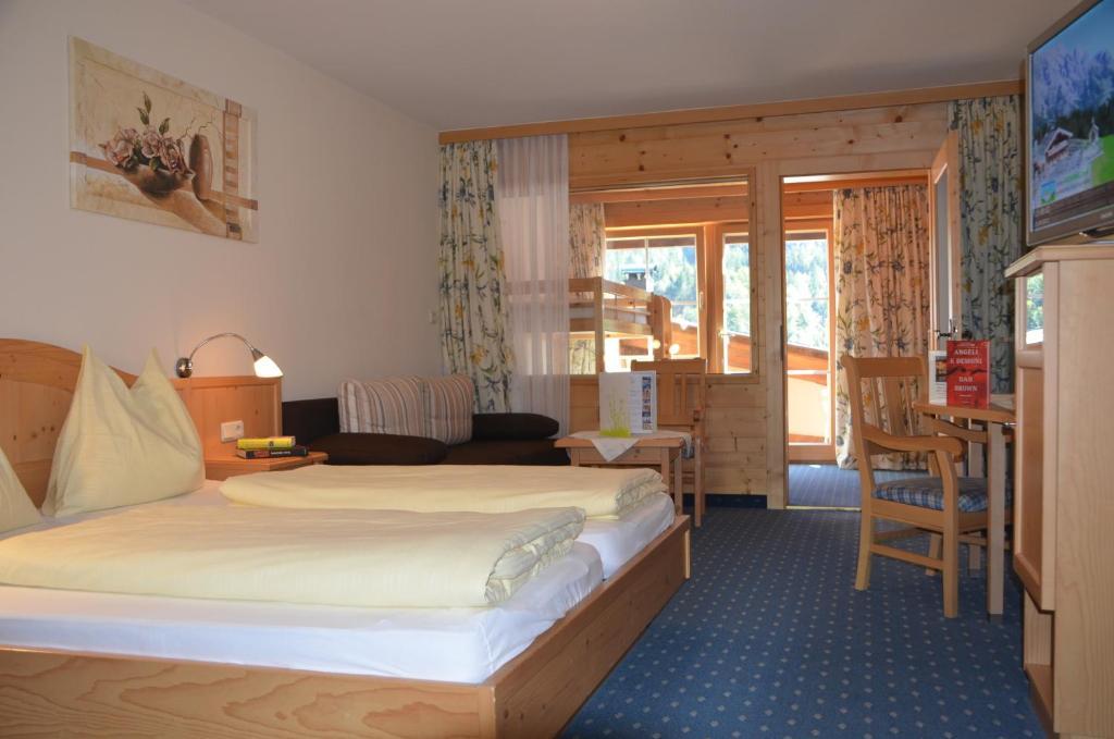 Landhotel Kirchenwirt ウンケン 部屋 写真