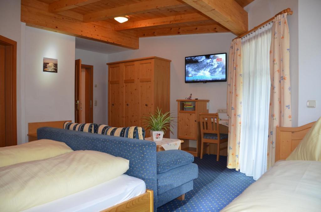 Landhotel Kirchenwirt ウンケン 部屋 写真